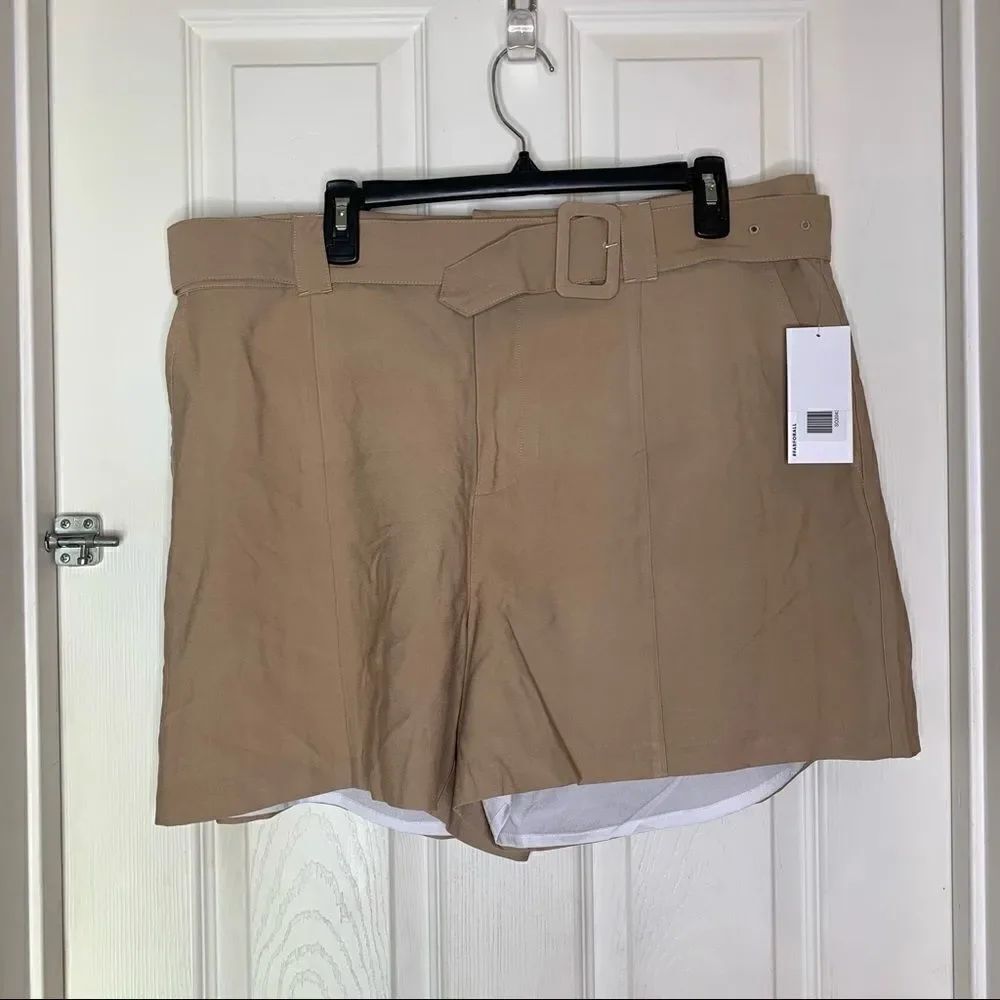 JustFab Khaki Lined Belted Shorts Size 2X